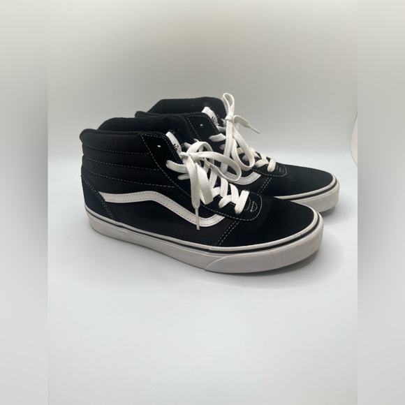 Vans Other - Vans Kids Ward Hi Black & White High - Top Skater Sneakers Youth Size 6